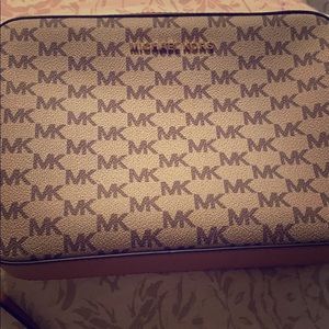 michael kors purse